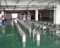 火鍋底料包裝機(jī)料桶展示